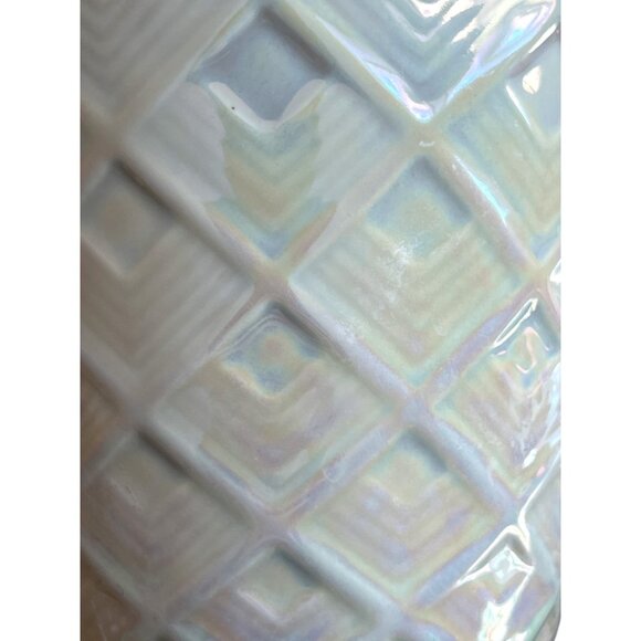 Iridescent Mugs with Oversized Metallic Handles Shimmering White, Silver, Gold - Picture 5 of 13